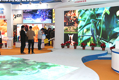 異型顯示屏成LED行業(yè)發(fā)展新趨勢