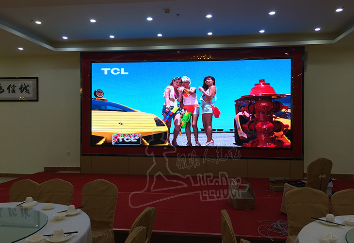 東莞常平山海珍酒店P4室內全彩及P8戶外全彩共65平方