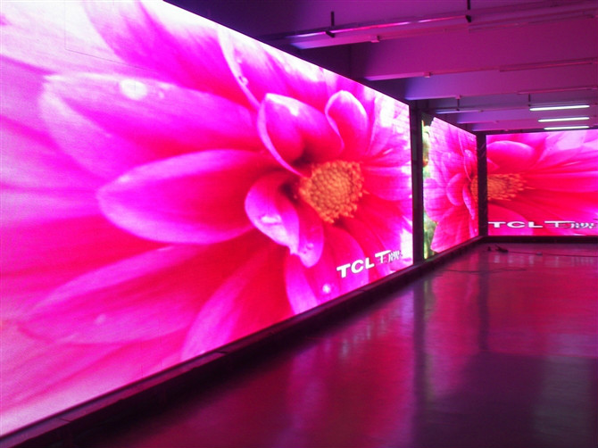 室內P2.5高清全彩LED顯示屏